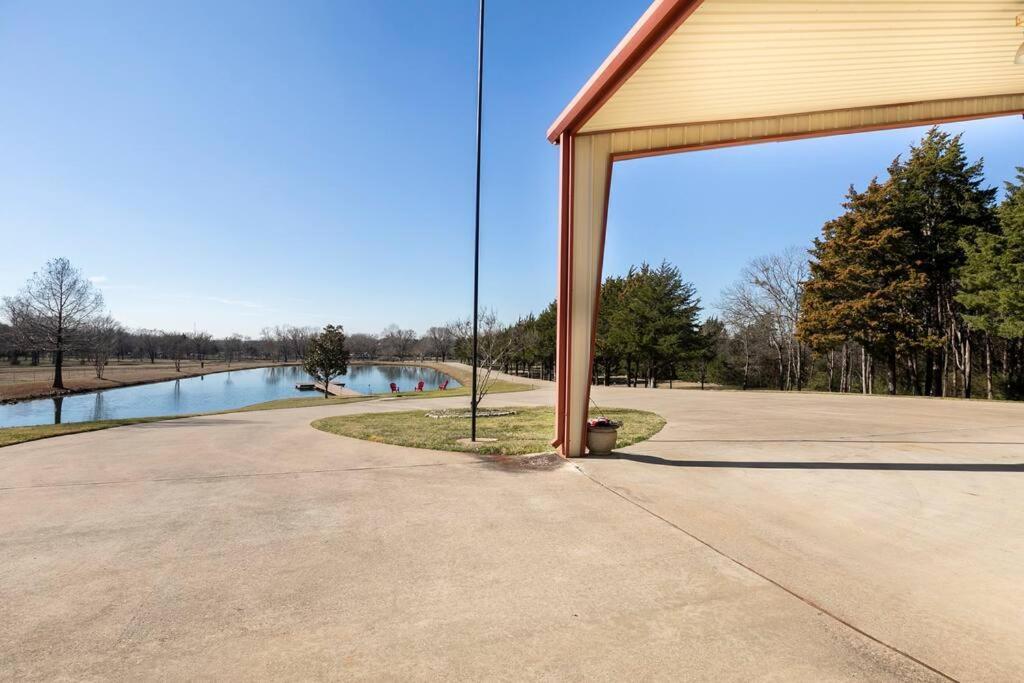 Texas Ranch House With 5 Bedroom And Fish Pond Dallas Extérieur photo