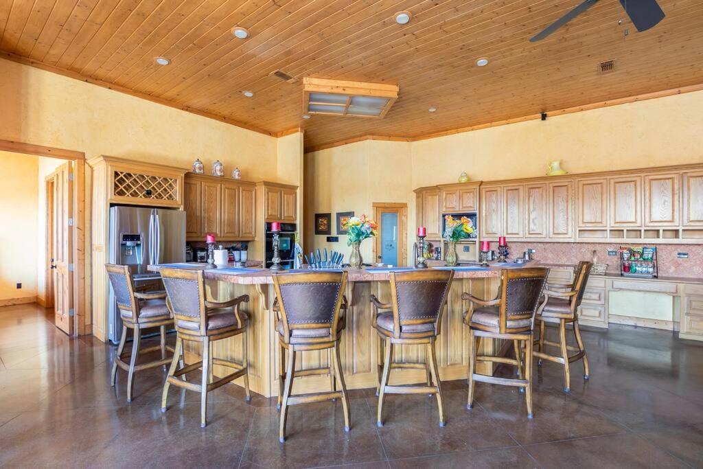 Texas Ranch House With 5 Bedroom And Fish Pond Dallas Extérieur photo